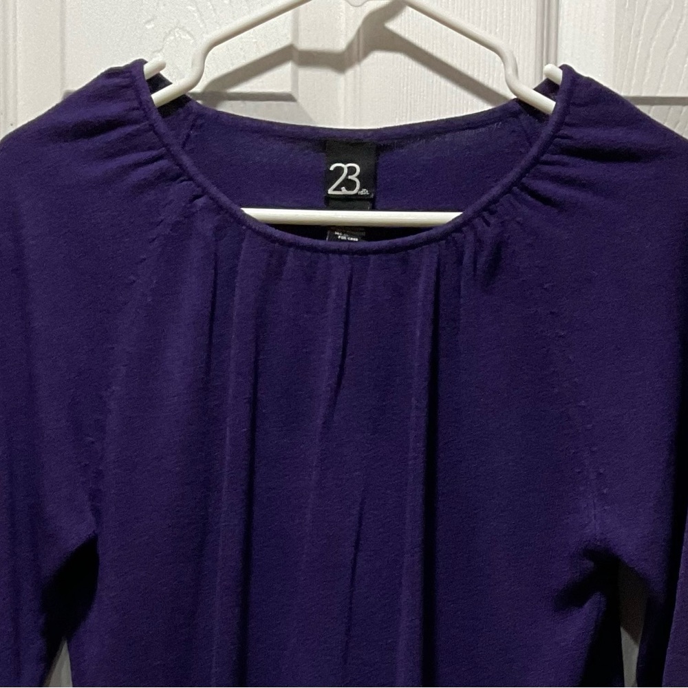 Purple sweater XL